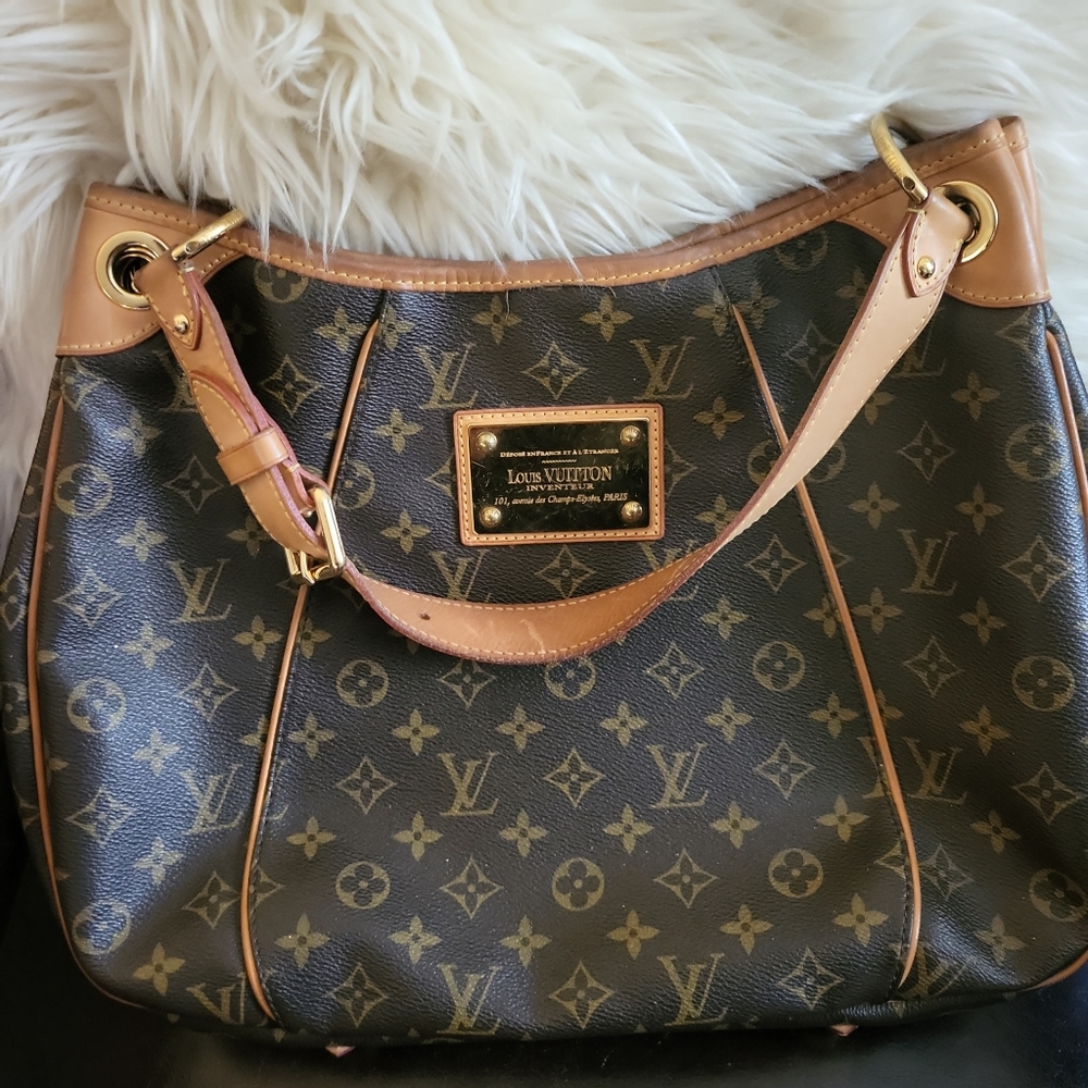 LOUIS VUITTON 🪷 GALLIERA PM ** VINTAGE 🩷 ** DISCONTINUED 🎉🕶 🩵HOBO STYLE🎁🎀